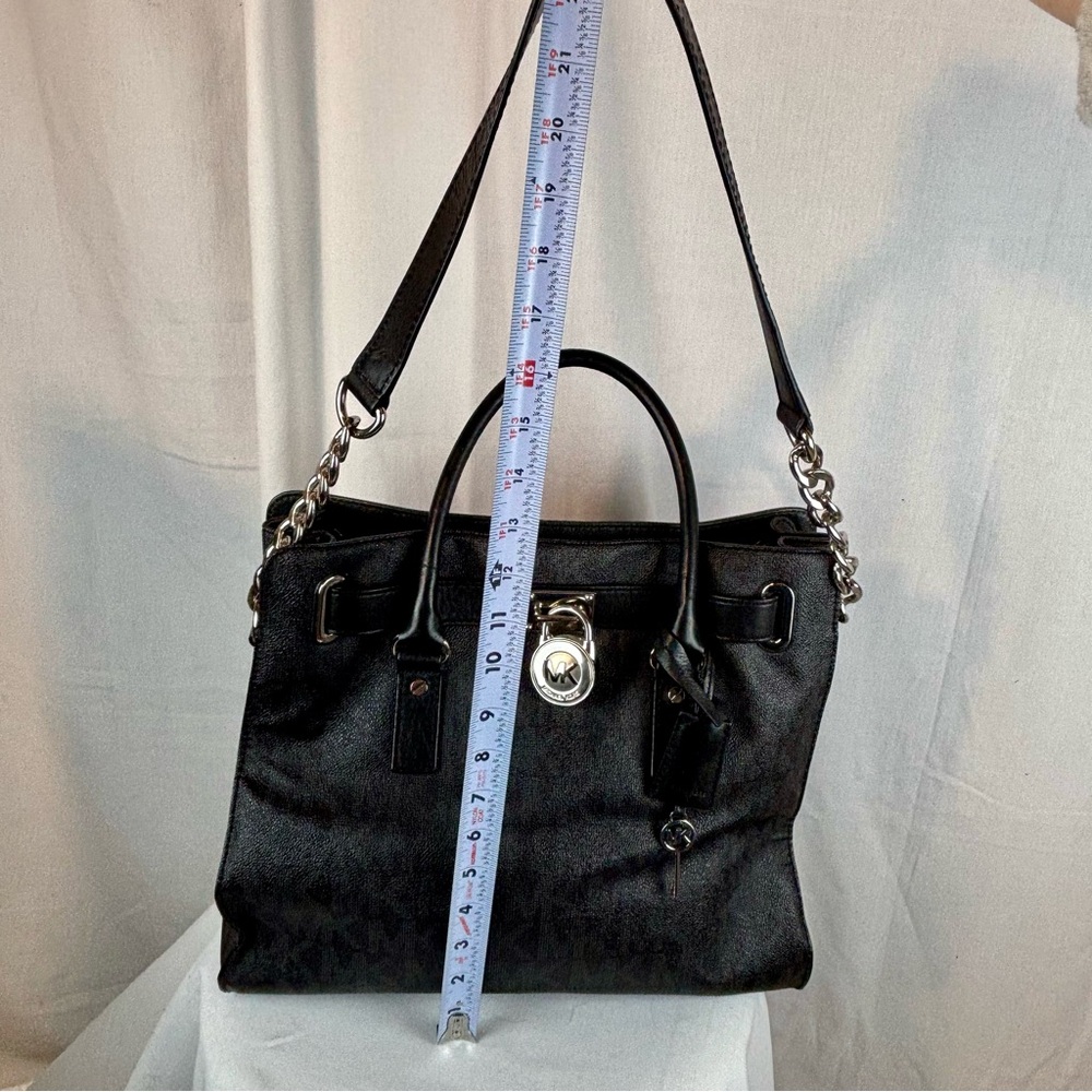 Michael Kors Hamilton Satchel in black saffiano leather - Picture 12 of 14